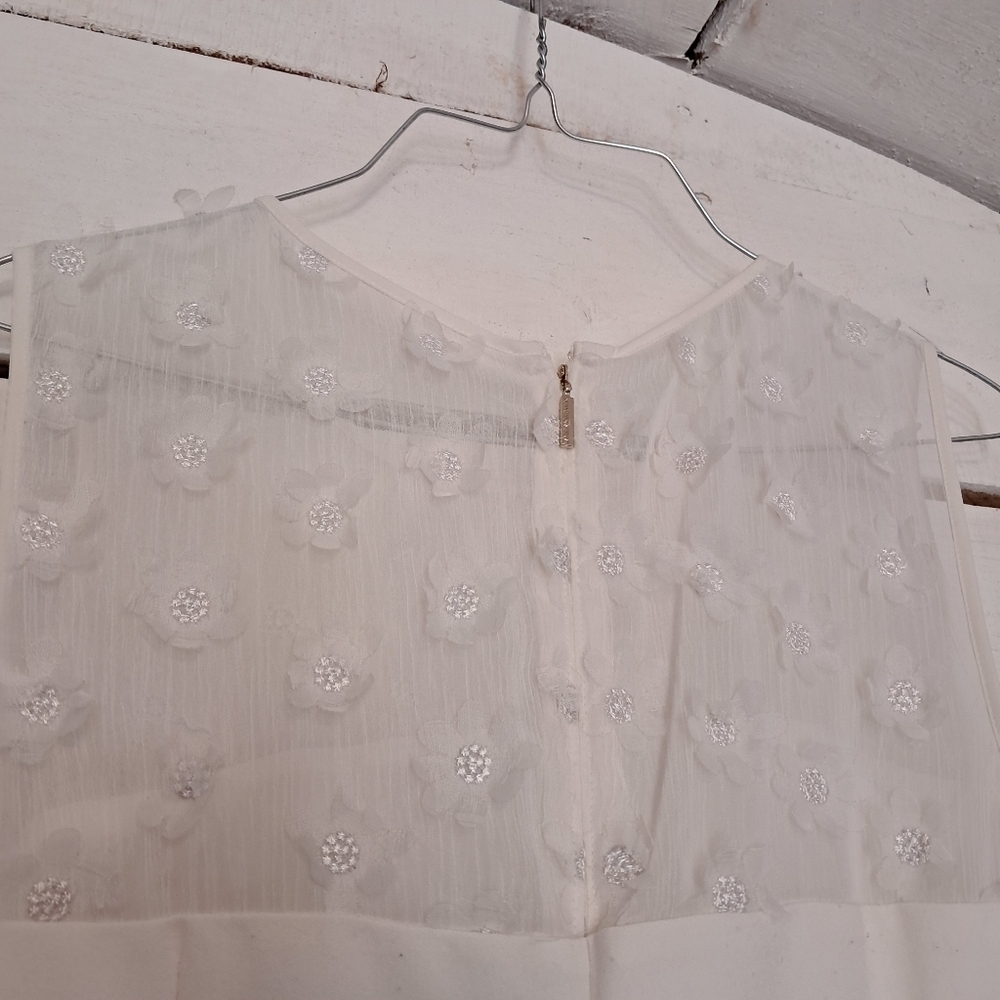 Karl Lagerfeld Paris Women's White Sleeveless Floral Applique Dress Size 6 - Picture 4 of 10